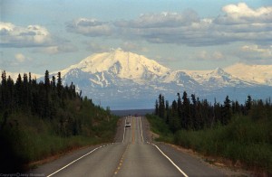 Glenn_Highway_and_Mount_Drum